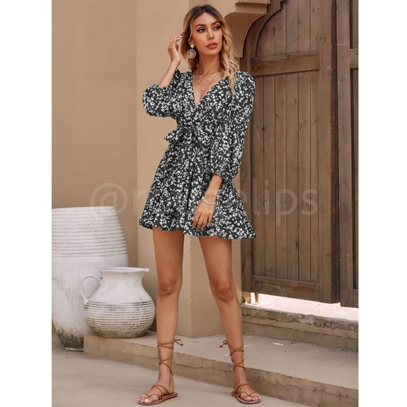 Black Ditsy Floral Print Mini Dress V-Neck Ties 3/4 Puff Sleeve Fit & Flare - Picture 4 of 14